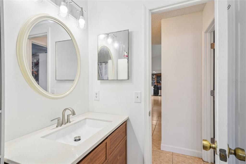 Activo con contrato: $230,000 (3 camas, 2 baños, 1540 Pies cuadrados)