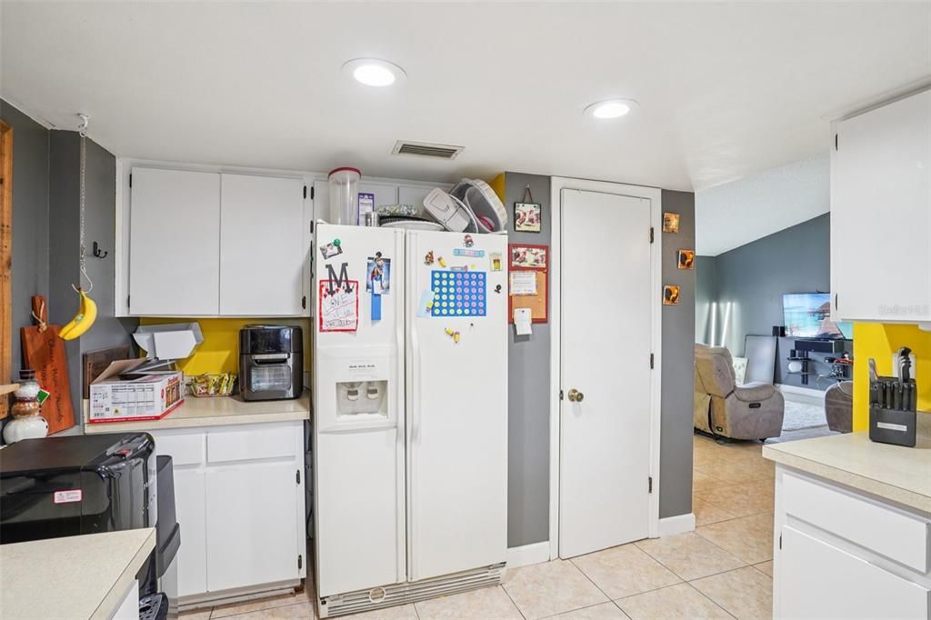 Activo con contrato: $230,000 (3 camas, 2 baños, 1540 Pies cuadrados)
