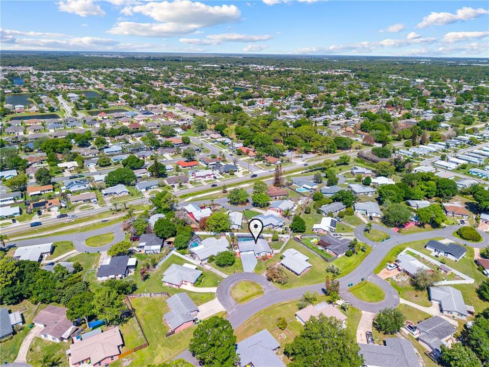For Sale: $305,000 (2 beds, 2 baths, 1225 Square Feet)