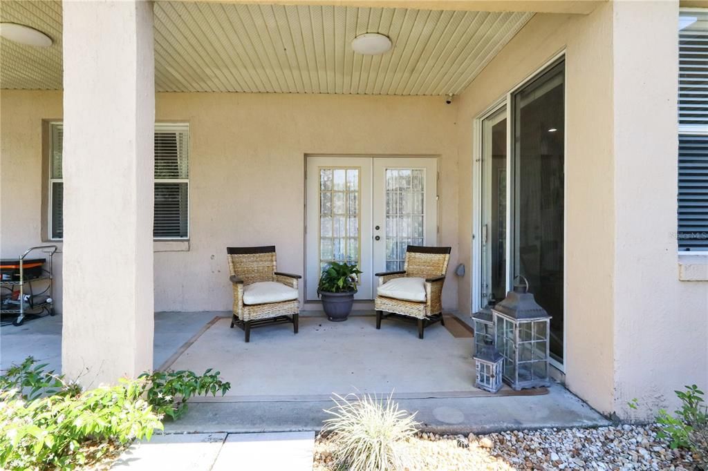 For Sale: $385,000 (4 beds, 2 baths, 2184 Square Feet)
