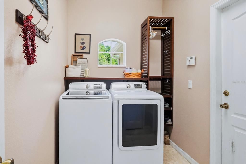 For Sale: $385,000 (4 beds, 2 baths, 2184 Square Feet)