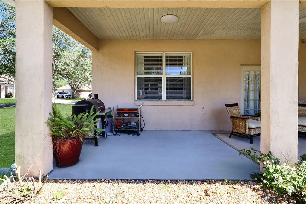 For Sale: $385,000 (4 beds, 2 baths, 2184 Square Feet)
