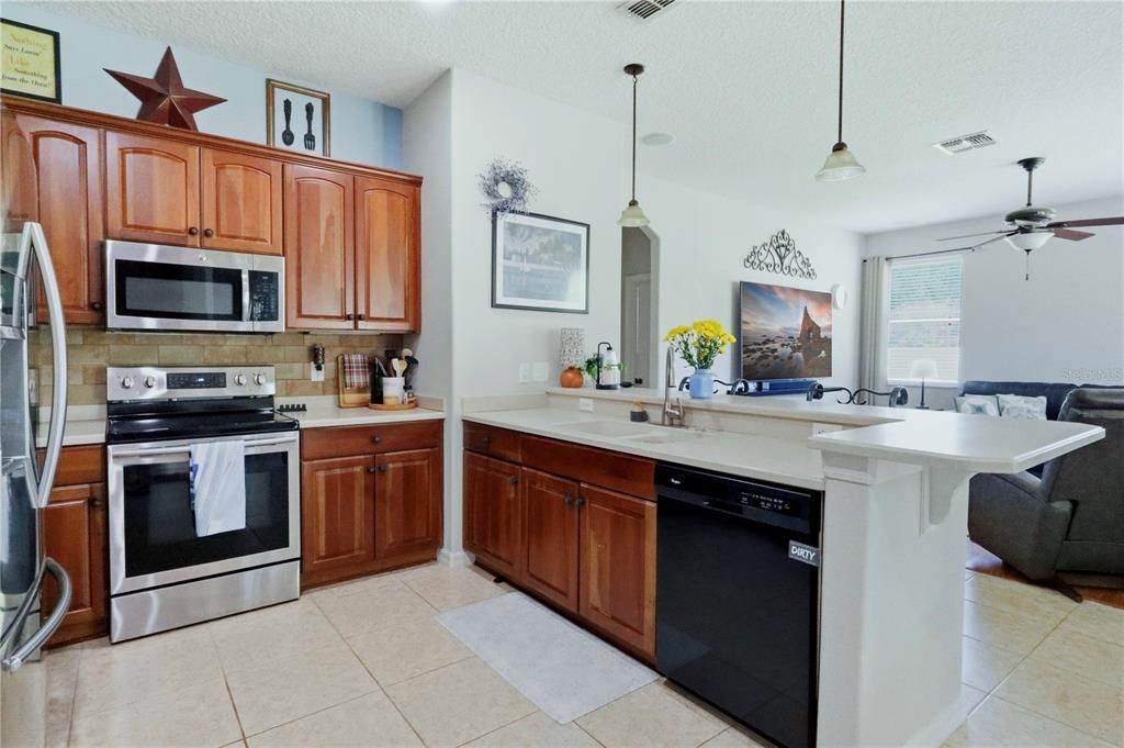 For Sale: $385,000 (4 beds, 2 baths, 2184 Square Feet)