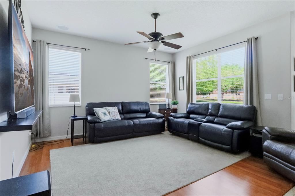 For Sale: $385,000 (4 beds, 2 baths, 2184 Square Feet)