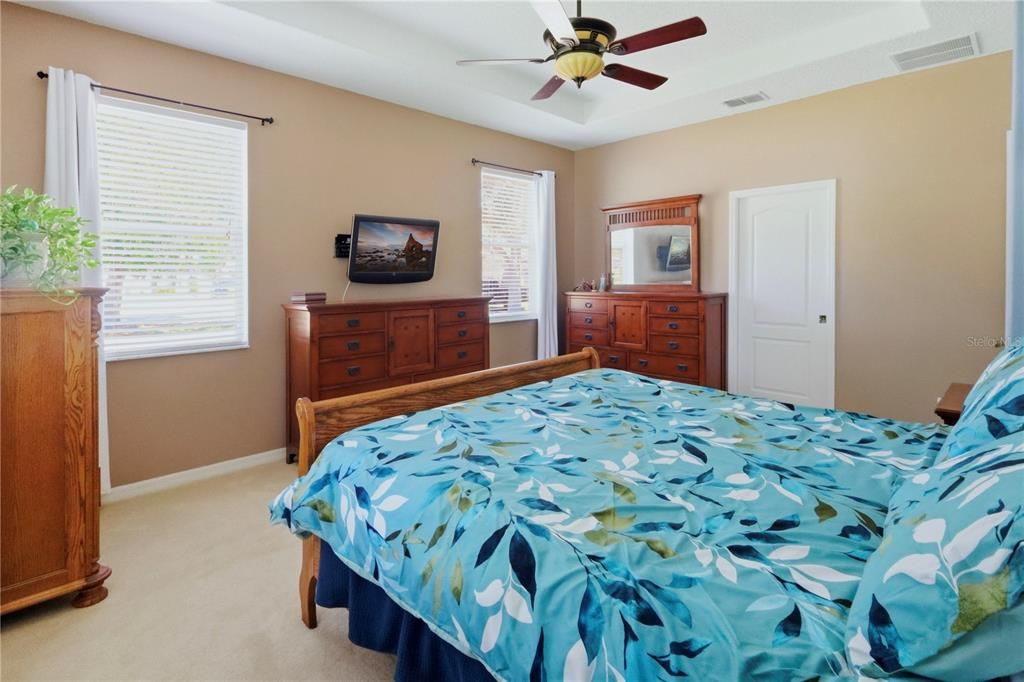 For Sale: $385,000 (4 beds, 2 baths, 2184 Square Feet)