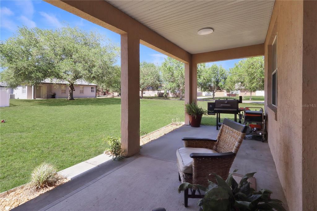 For Sale: $385,000 (4 beds, 2 baths, 2184 Square Feet)