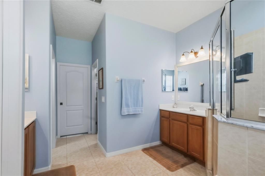 For Sale: $385,000 (4 beds, 2 baths, 2184 Square Feet)