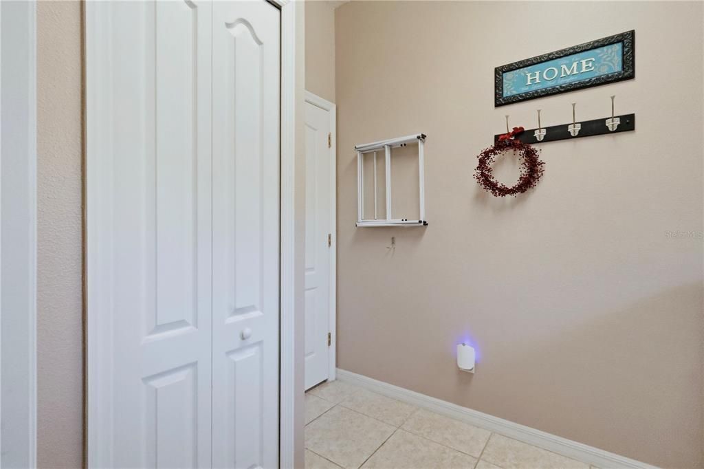 For Sale: $385,000 (4 beds, 2 baths, 2184 Square Feet)