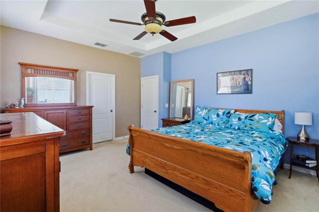 For Sale: $385,000 (4 beds, 2 baths, 2184 Square Feet)