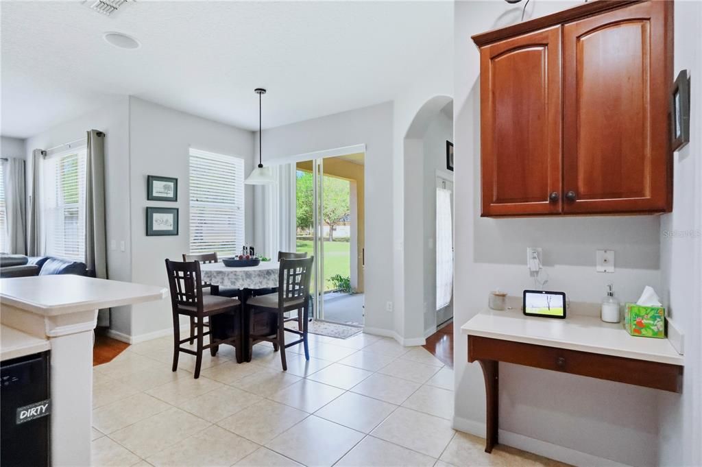 For Sale: $385,000 (4 beds, 2 baths, 2184 Square Feet)