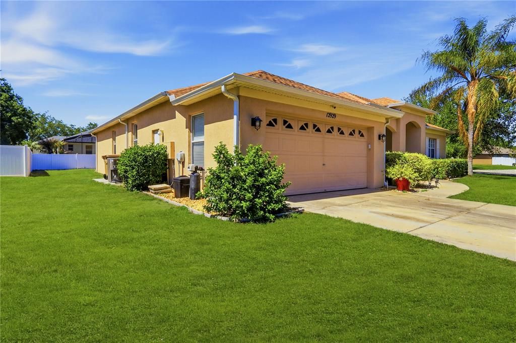 For Sale: $385,000 (4 beds, 2 baths, 2184 Square Feet)