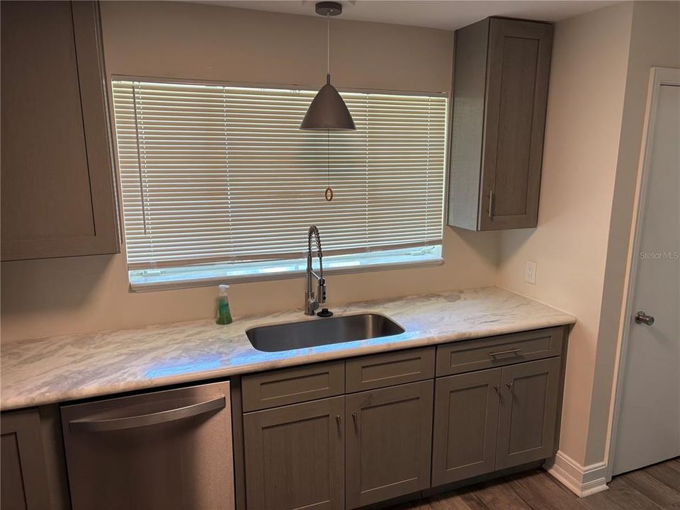 Active With Contract: $549,000 (4 beds, 2 baths, 1888 Square Feet)