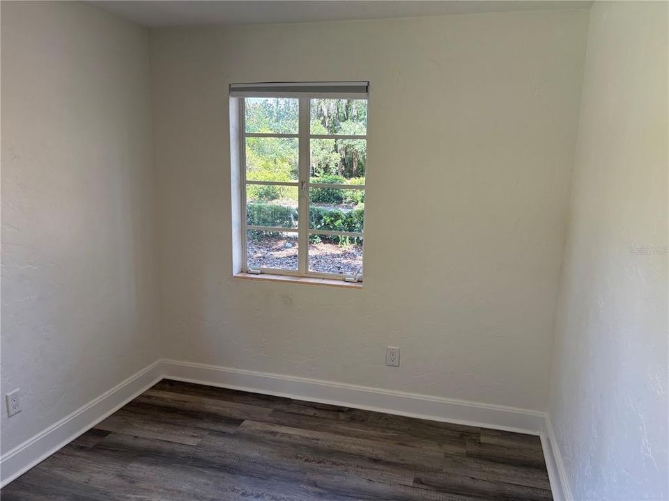 Active With Contract: $549,000 (4 beds, 2 baths, 1888 Square Feet)