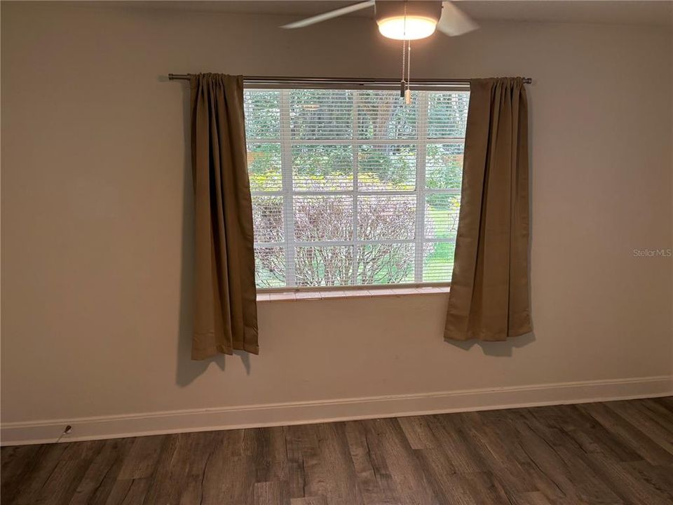 Active With Contract: $549,000 (4 beds, 2 baths, 1888 Square Feet)