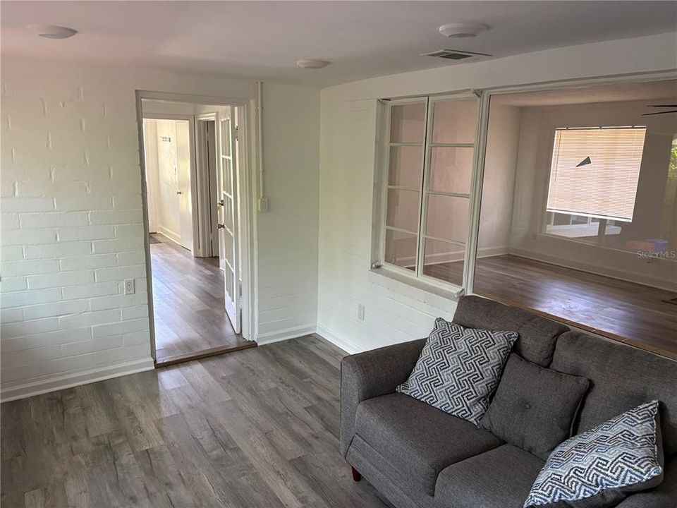 Active With Contract: $549,000 (4 beds, 2 baths, 1888 Square Feet)