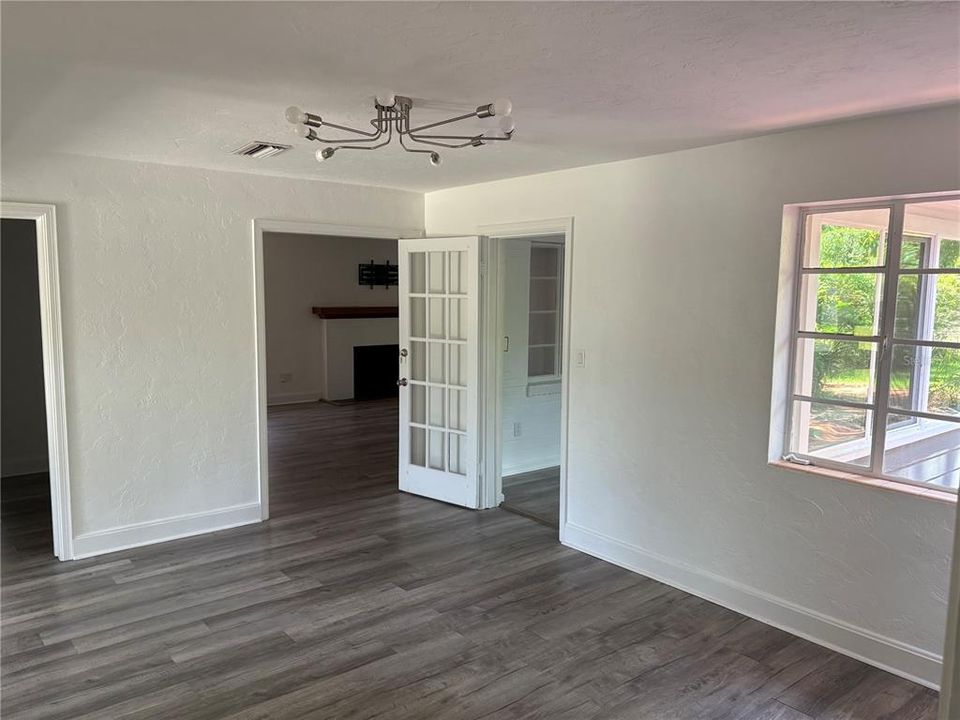 Active With Contract: $549,000 (4 beds, 2 baths, 1888 Square Feet)