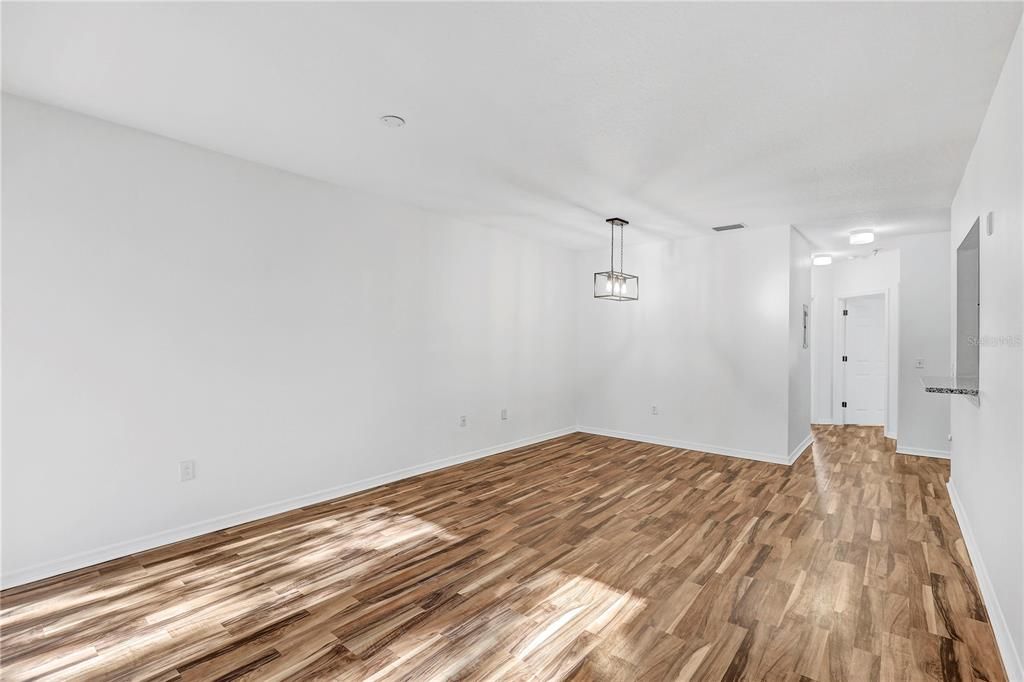 На продажу: $169,000 (3 спален, 2 ванн, 1151 Квадратных фут)
