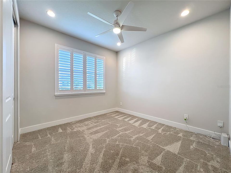 En Venta: $549,500 (4 camas, 3 baños, 2280 Pies cuadrados)