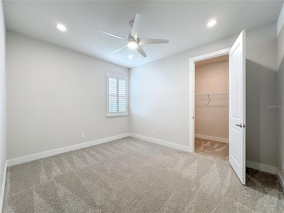 En Venta: $549,500 (4 camas, 3 baños, 2280 Pies cuadrados)