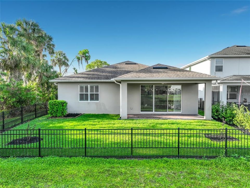 En Venta: $549,500 (4 camas, 3 baños, 2280 Pies cuadrados)