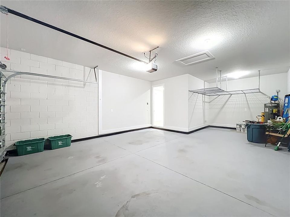 En Venta: $549,500 (4 camas, 3 baños, 2280 Pies cuadrados)