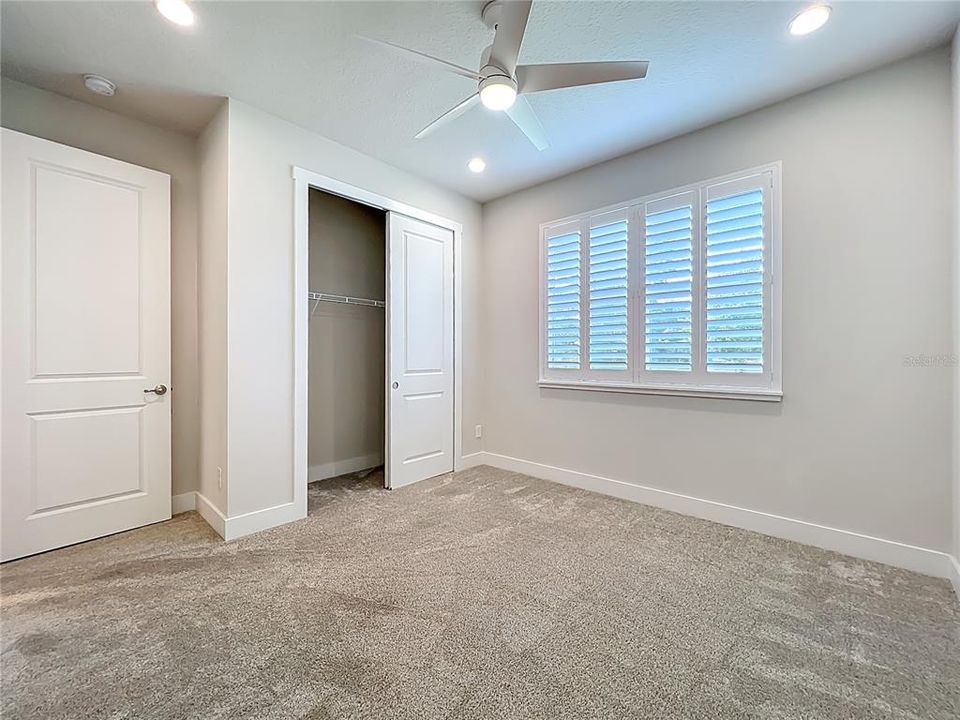 En Venta: $549,500 (4 camas, 3 baños, 2280 Pies cuadrados)