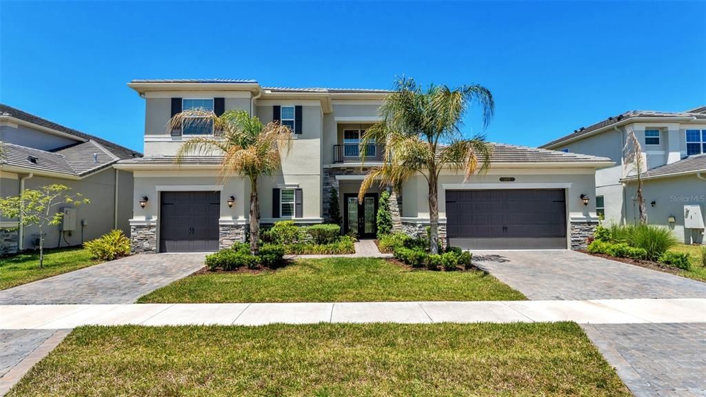 For Sale: $1,224,000 (4 beds, 5 baths, 4501 Square Feet)
