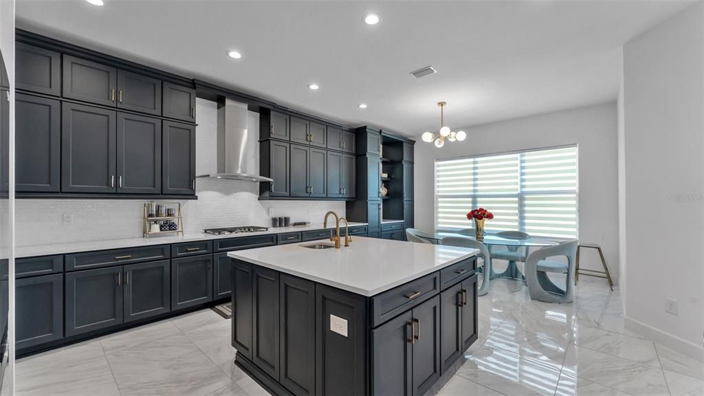 For Sale: $1,224,000 (4 beds, 5 baths, 4501 Square Feet)