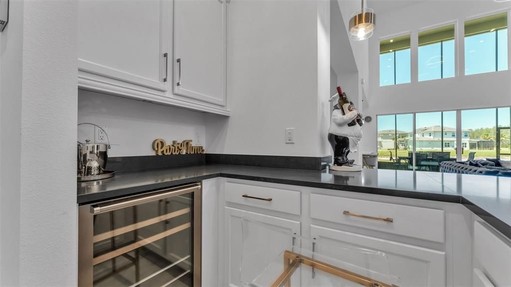 For Sale: $1,224,000 (4 beds, 5 baths, 4501 Square Feet)