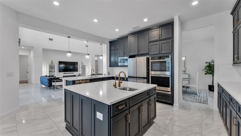 For Sale: $1,224,000 (4 beds, 5 baths, 4501 Square Feet)