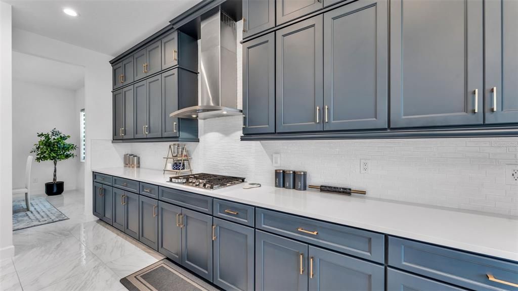 For Sale: $1,224,000 (4 beds, 5 baths, 4501 Square Feet)