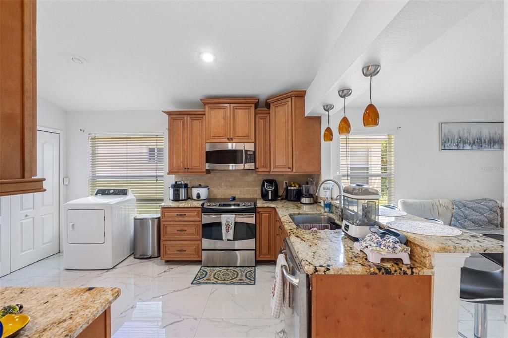 For Sale: $394,900 (3 beds, 2 baths, 1592 Square Feet)