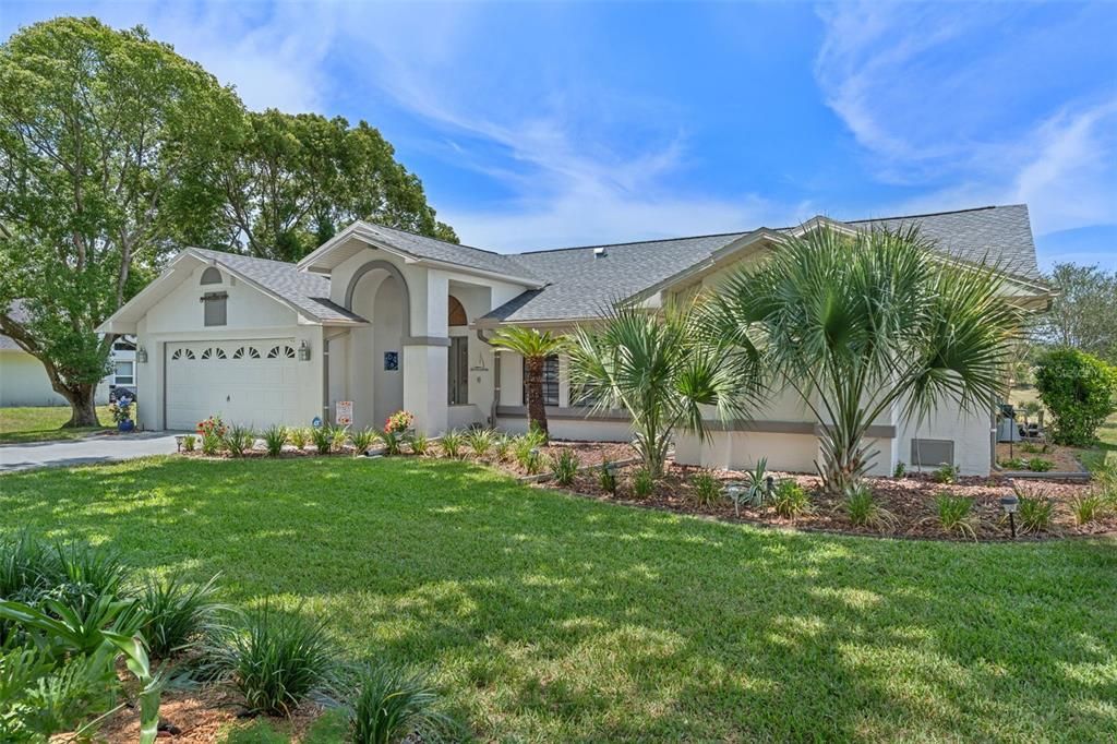 For Sale: $474,900 (3 beds, 2 baths, 2024 Square Feet)