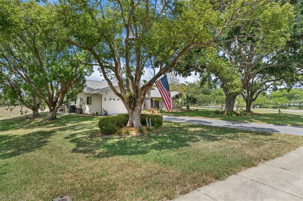 For Sale: $474,900 (3 beds, 2 baths, 2024 Square Feet)