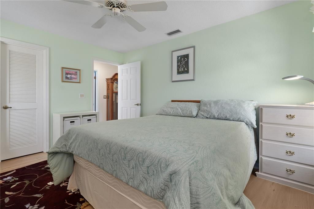 For Sale: $474,900 (3 beds, 2 baths, 2024 Square Feet)