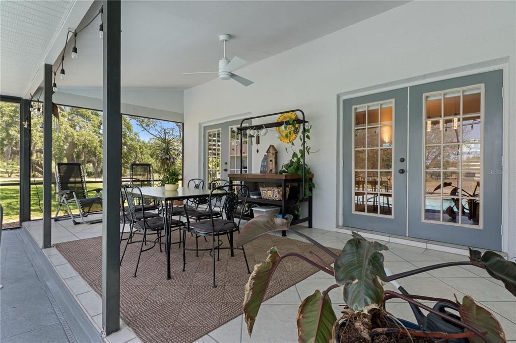 For Sale: $474,900 (3 beds, 2 baths, 2024 Square Feet)