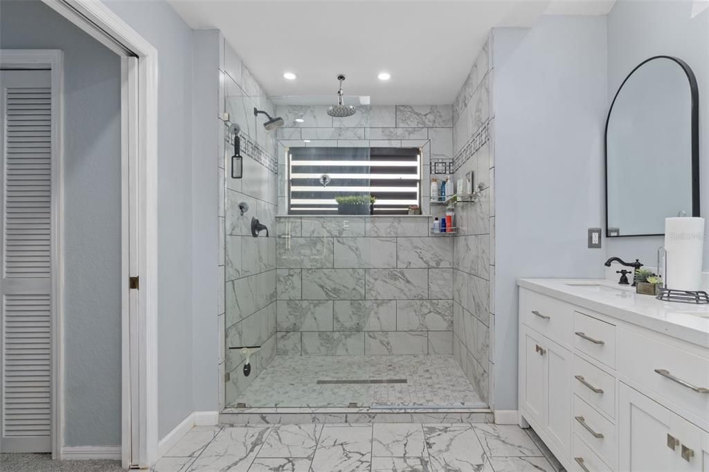 For Sale: $474,900 (3 beds, 2 baths, 2024 Square Feet)