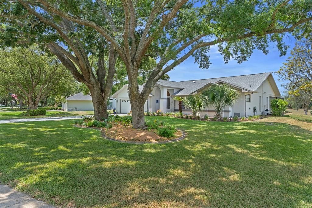 For Sale: $474,900 (3 beds, 2 baths, 2024 Square Feet)