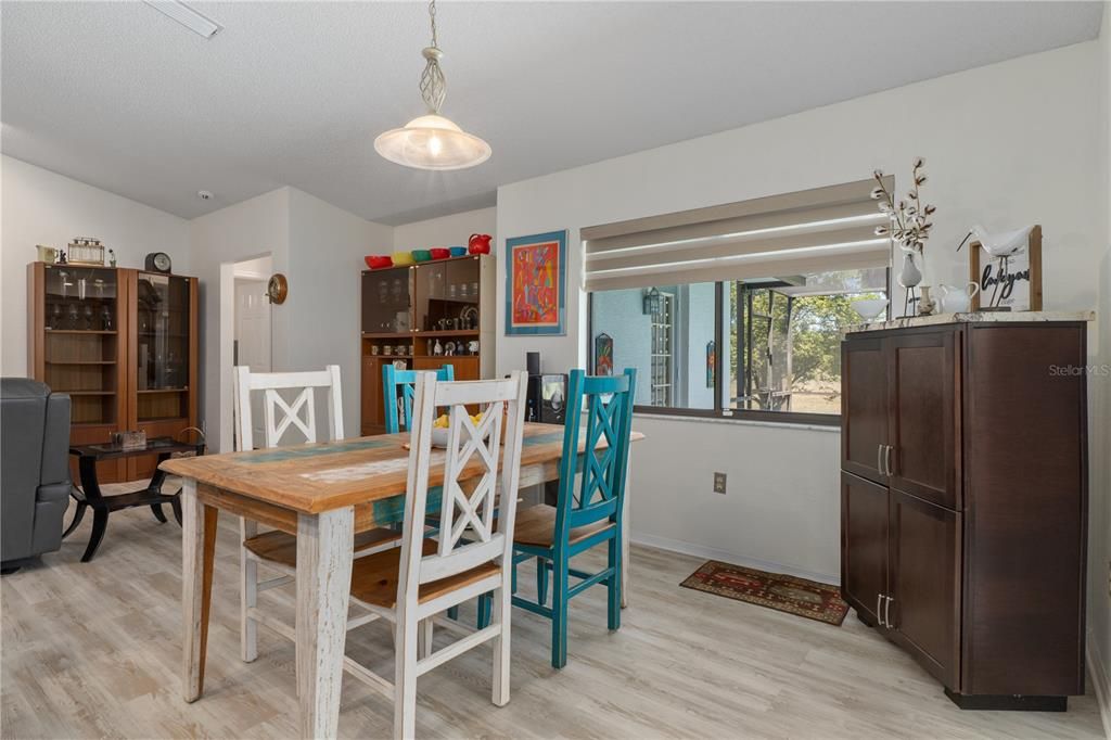 For Sale: $474,900 (3 beds, 2 baths, 2024 Square Feet)