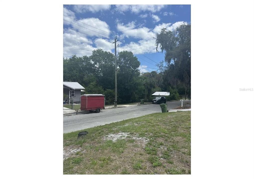 待售: $25,900 (0.17 acres)