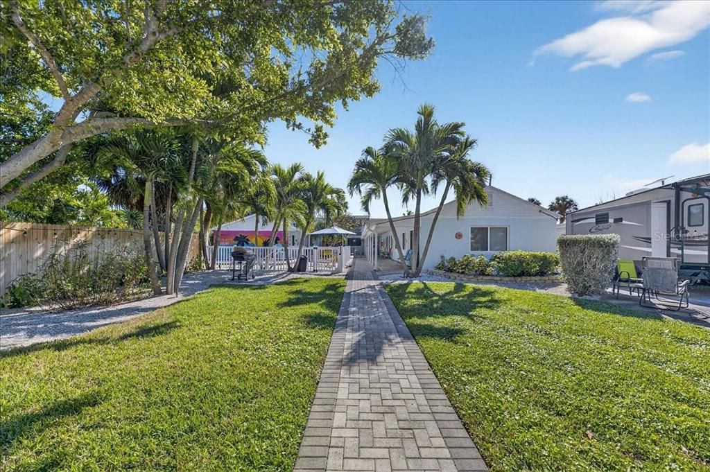 For Sale: $4,875,000 (0 beds, 0 baths, 8137 Square Feet)