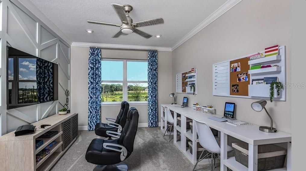 Active With Contract: $702,576 (4 beds, 3 baths, 2582 Square Feet)