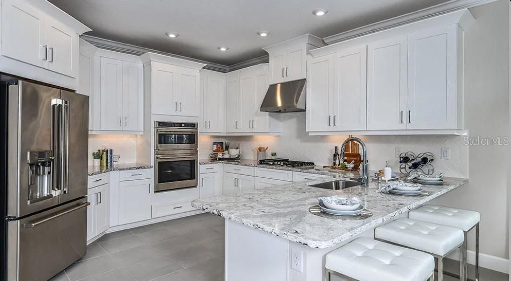 Active With Contract: $702,576 (4 beds, 3 baths, 2582 Square Feet)