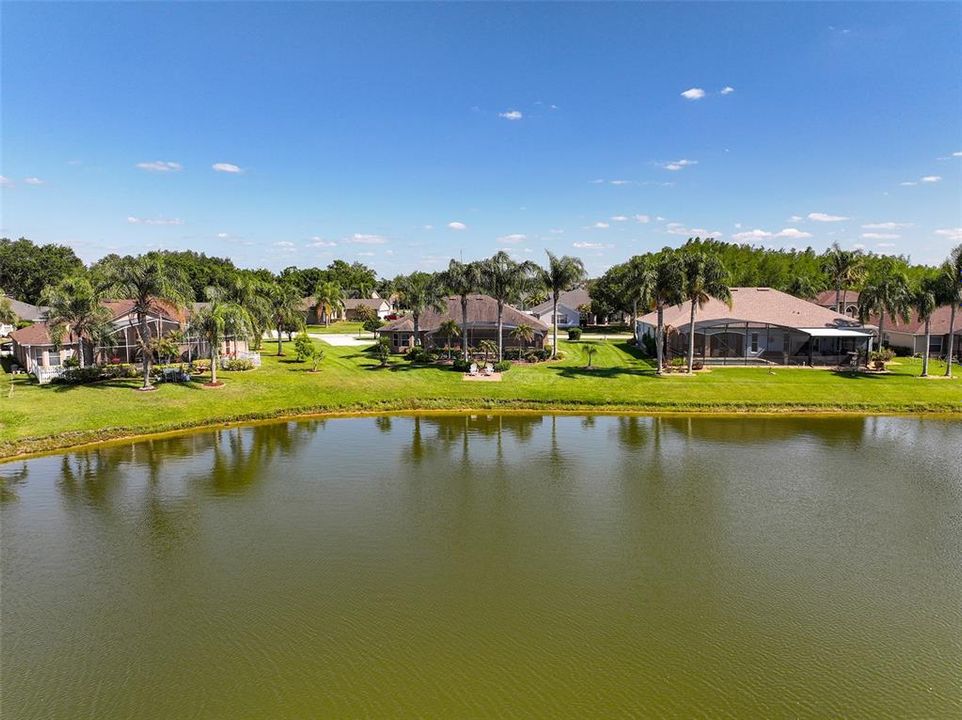 Activo con contrato: $515,000 (4 camas, 3 baños, 2336 Pies cuadrados)