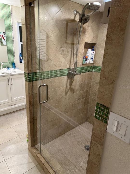 В аренду: $16,950 (5 спален, 4 ванн, 2952 Квадратных фут)