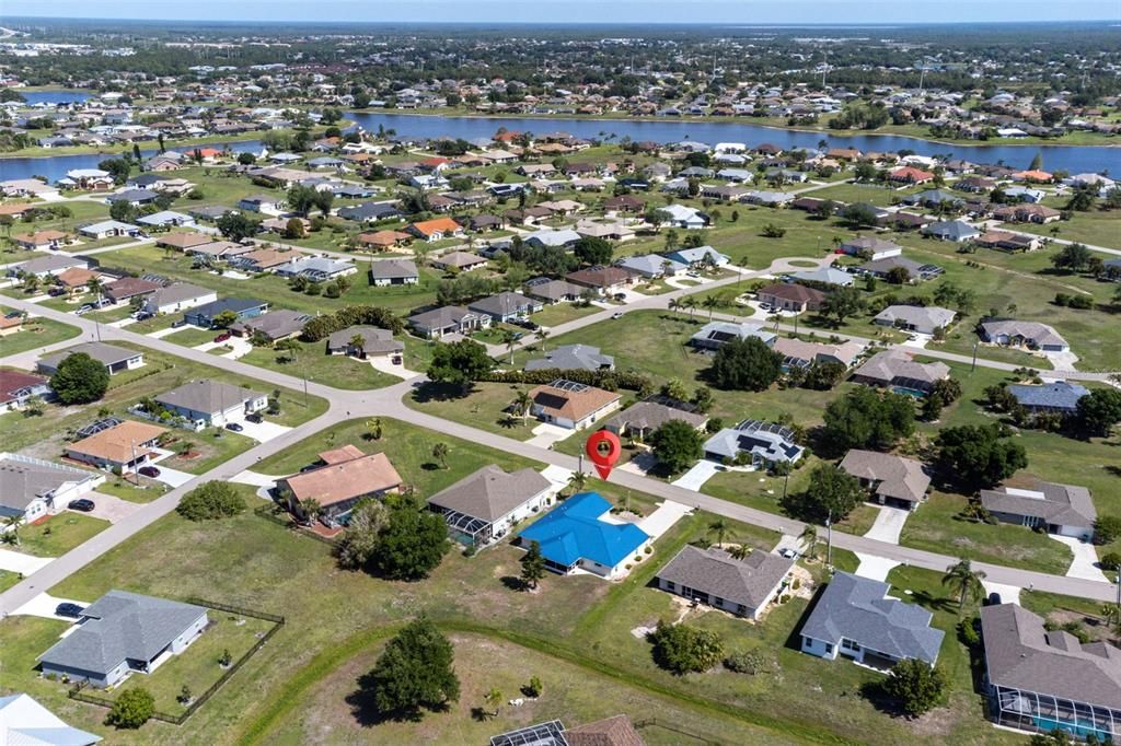 Activo con contrato: $329,000 (3 camas, 2 baños, 2223 Pies cuadrados)
