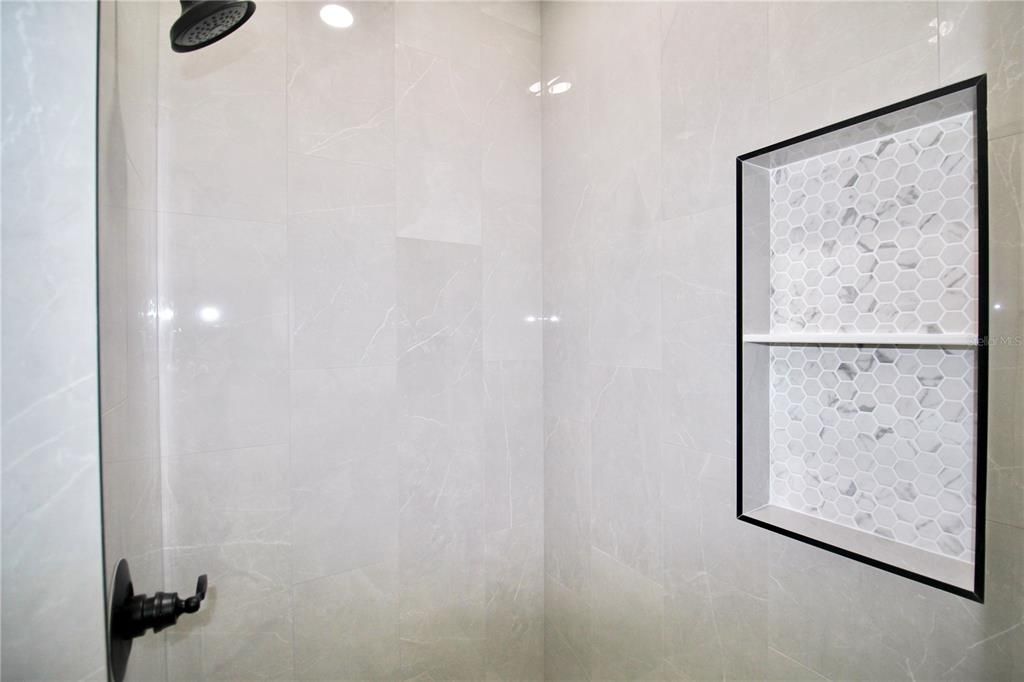 На продажу: $337,900 (3 спален, 2 ванн, 1488 Квадратных фут)