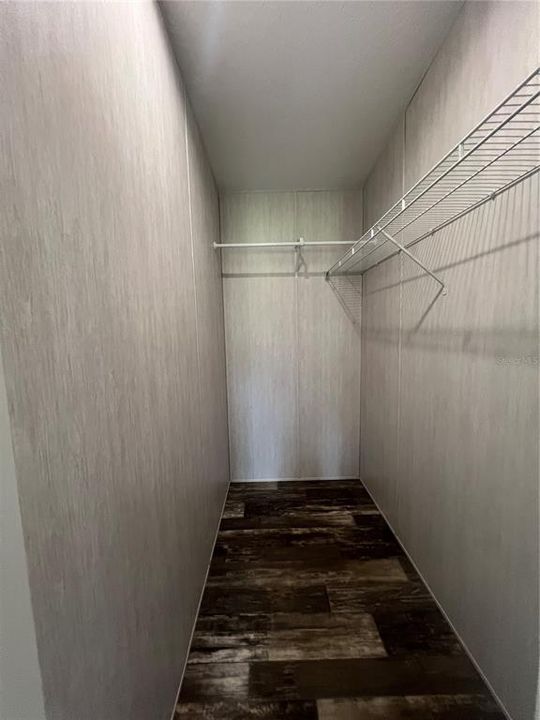 На продажу: $285,000 (3 спален, 2 ванн, 1943 Квадратных фут)