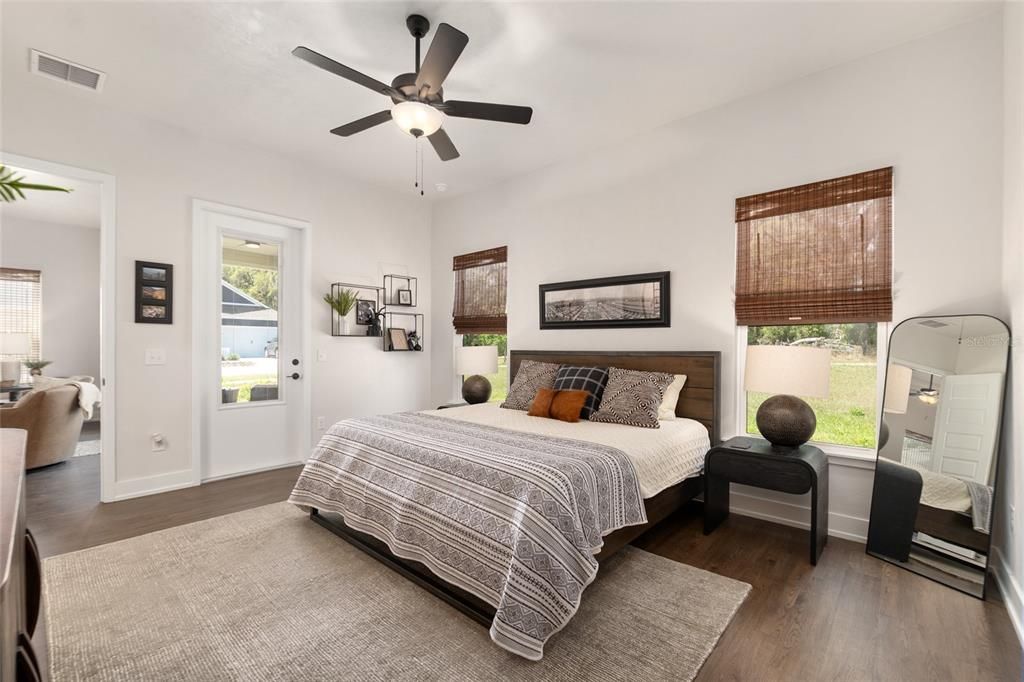 Activo con contrato: $389,000 (3 camas, 2 baños, 1667 Pies cuadrados)