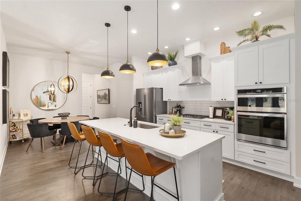 Activo con contrato: $389,000 (3 camas, 2 baños, 1667 Pies cuadrados)